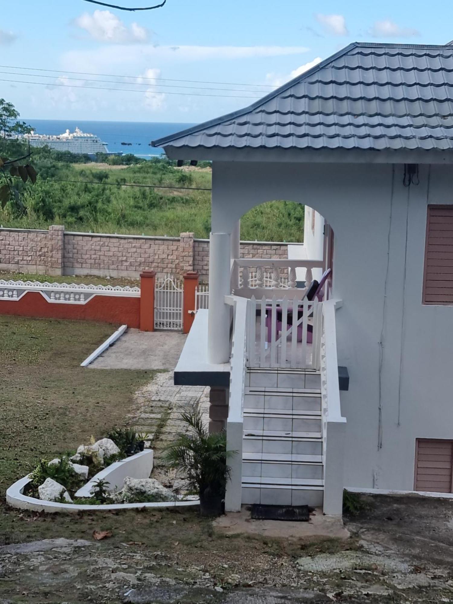Shaw Park Gem Apt 12D Ocho Rios Luaran gambar